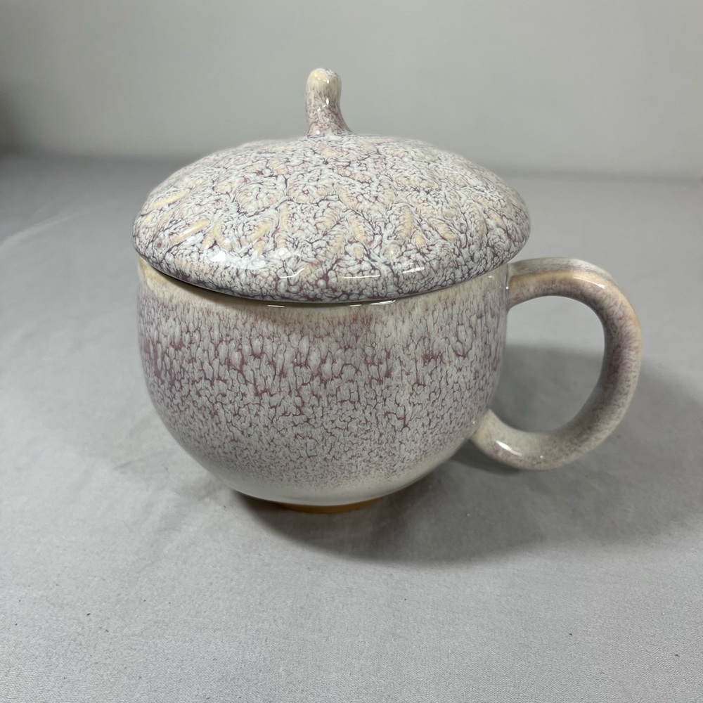 Anthropologie. Acorn mug with lid. Functional and Adorable accent in any kitchen